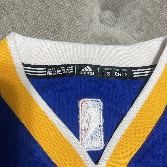 Adidas golden state warriors Durant jersey, youth small - Picture 3 of 5